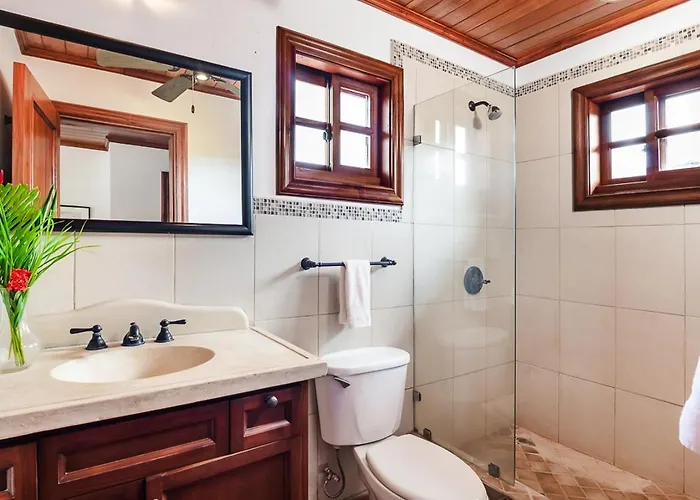 Private Pool, 3bd Near The * Tamarindo